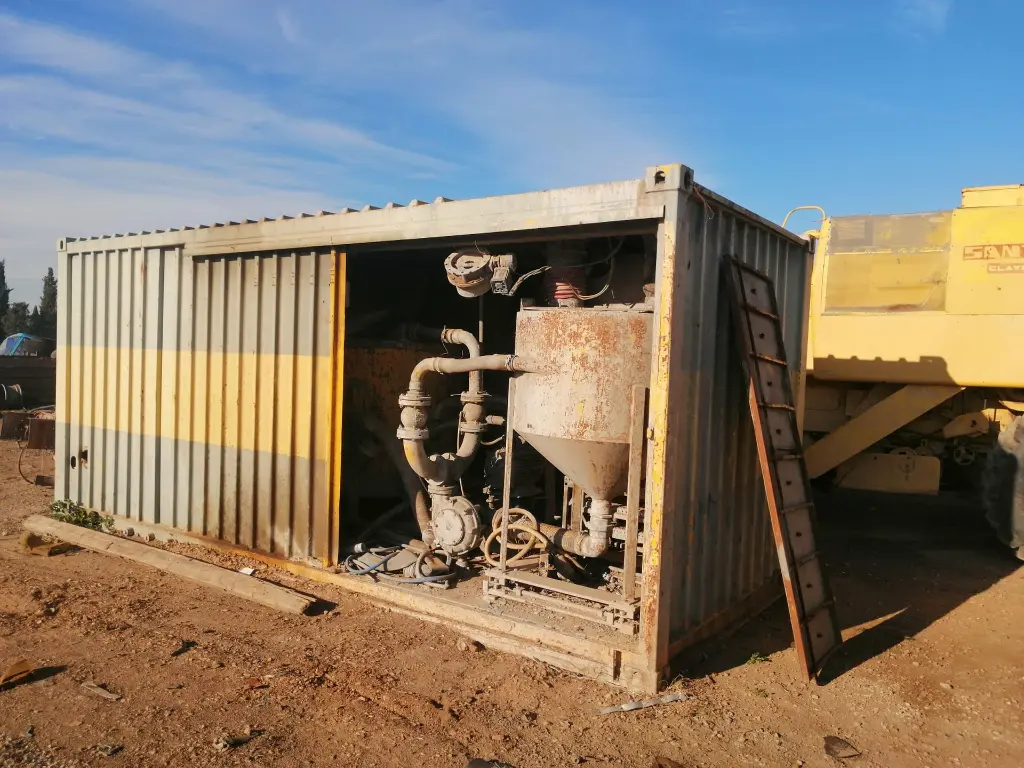 EQUIPO CEMENTO Y HORMIGON (6).webp