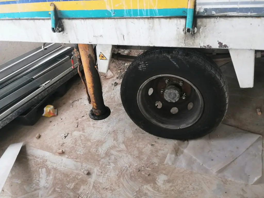 GRUA-CESTA CYTECMA (4).webp