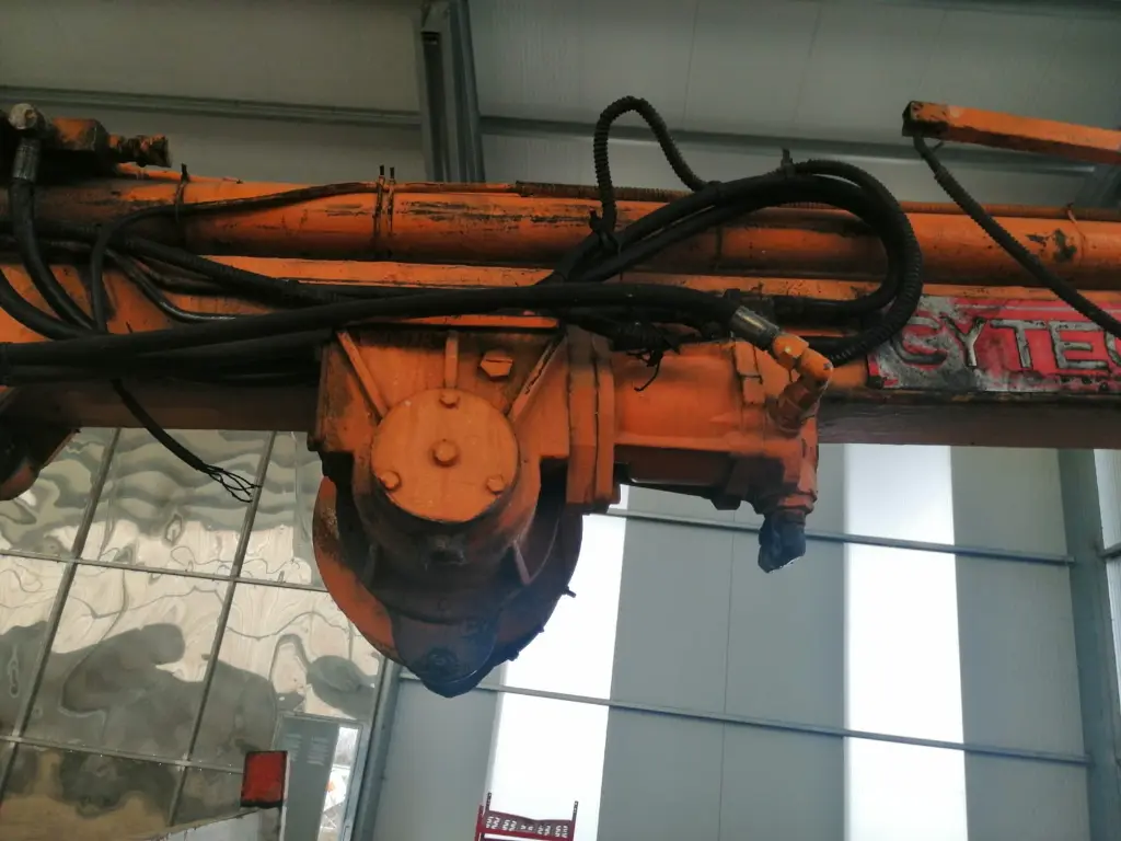 GRUA-CESTA CYTECMA (2).webp