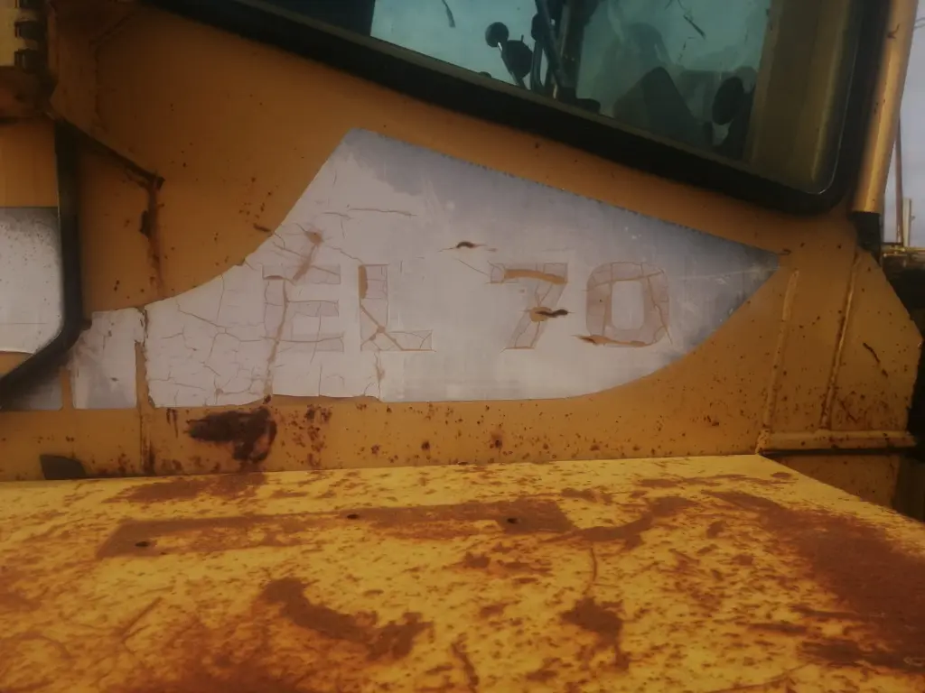 RETRO VOLVO 4X4X (5).webp