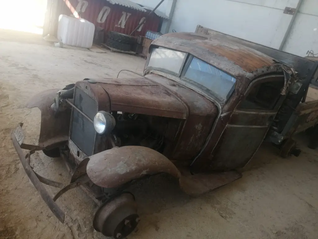 CAMION CLASICO FORD (5).webp