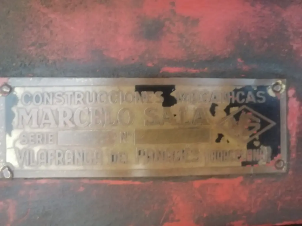 GRUA AUTOPROPULSADA.webp