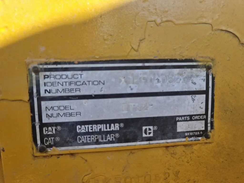 PALA CARGADORA CATERPILLAR ITE 12 (6).webp