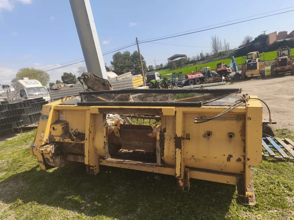 PICADORA AUTOPROPULSADA NEW HOLLAND (1).webp