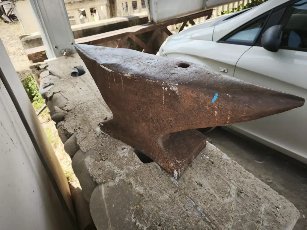 YUNQUE MUY ANTIGUO (2).webp