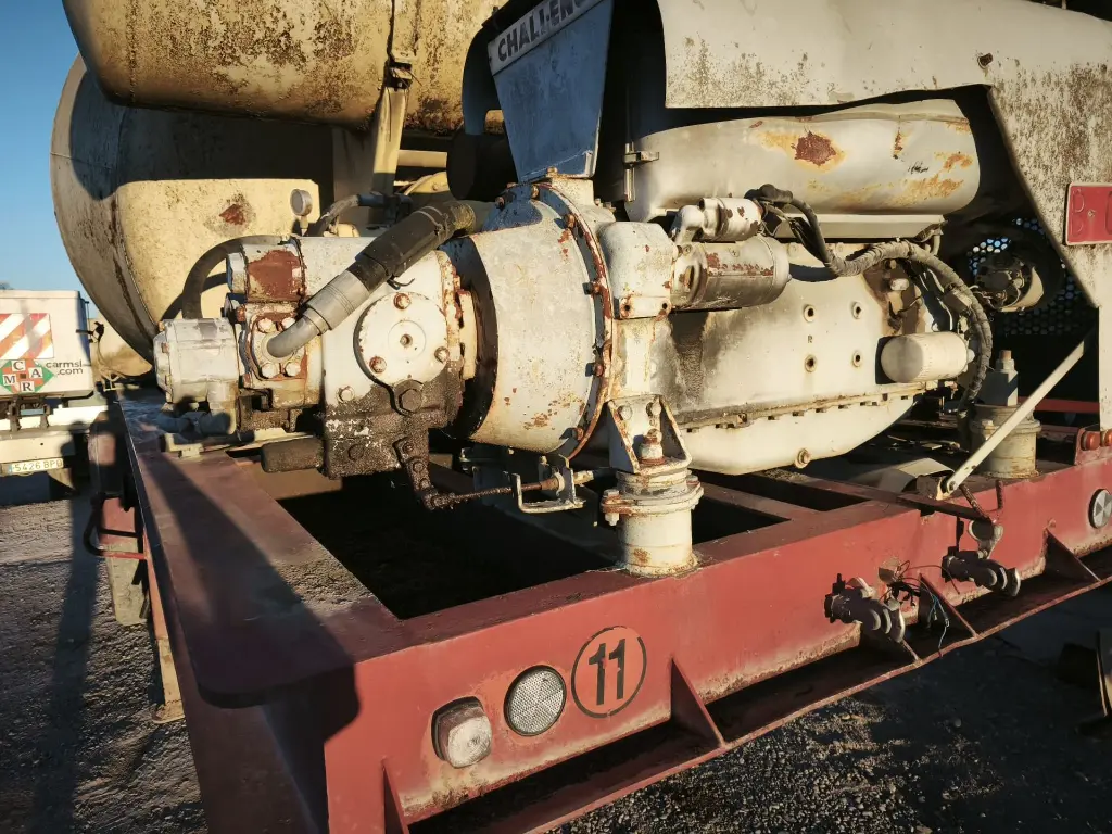 Imangen semirremolque hormigonera anuncio (2).webp