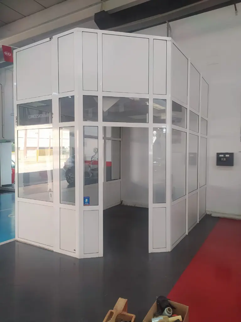 CERRAMIENTO DE OFICINA (3).webp