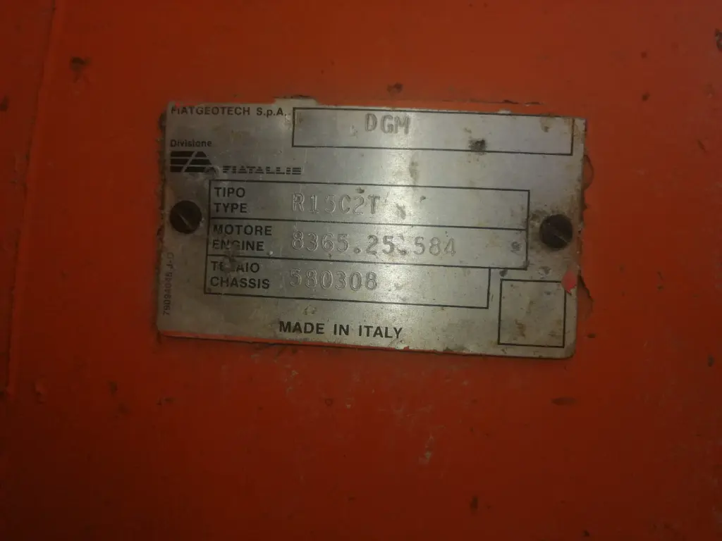 PALA CARGADORA R15C2T (1).webp