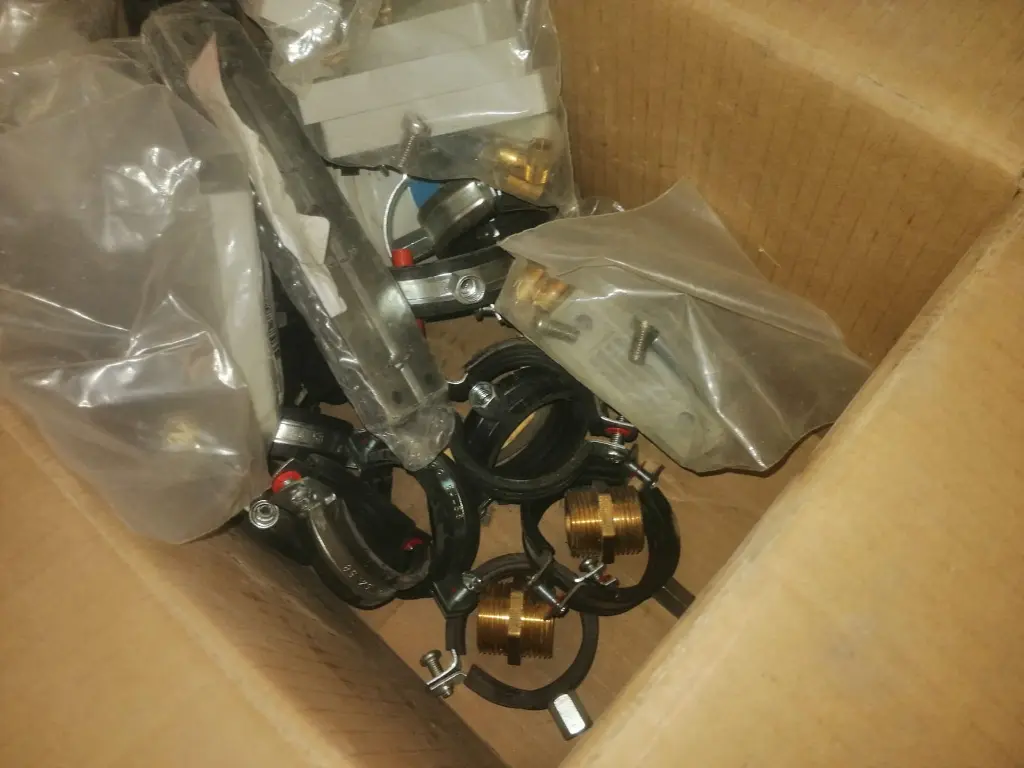 LOTE MATERIAL ELECTRICO (10).webp