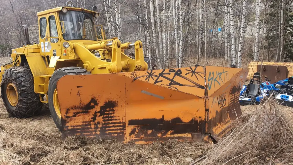 S180 - PALA CARGADORA VOLVO LM1240