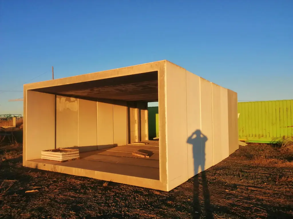 S143 - MODULOS PREFABRICADOS DE HORMIGON 