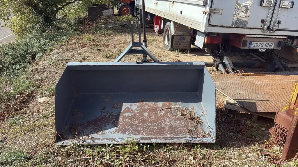 S299 - CAZO O PALA PARA TRIPUNTAL DE TRACTOR 