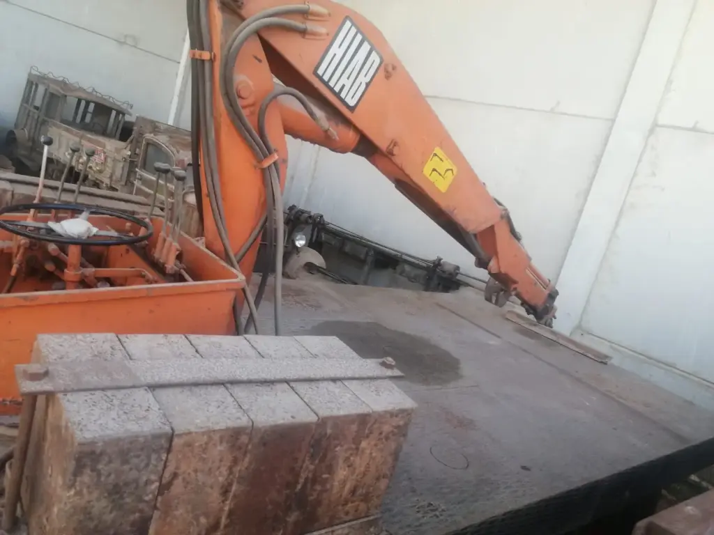 S125 - GRUA AUTOPROPULSADA 