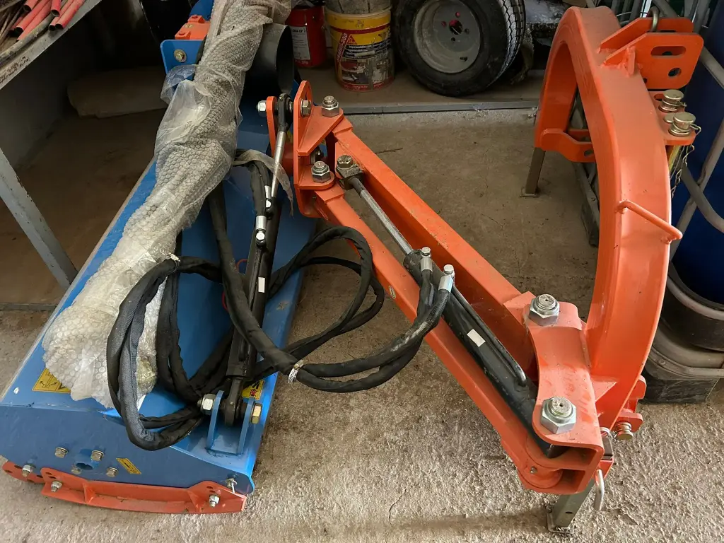 S278 - PICADORA DE BRAZO 