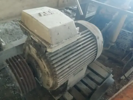 [S79] S79 - LOTE DE MOTORES ELECTRICOS 