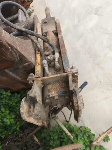 [S261] S261 - MASTILLO PICA PICA EXCAVADORA 